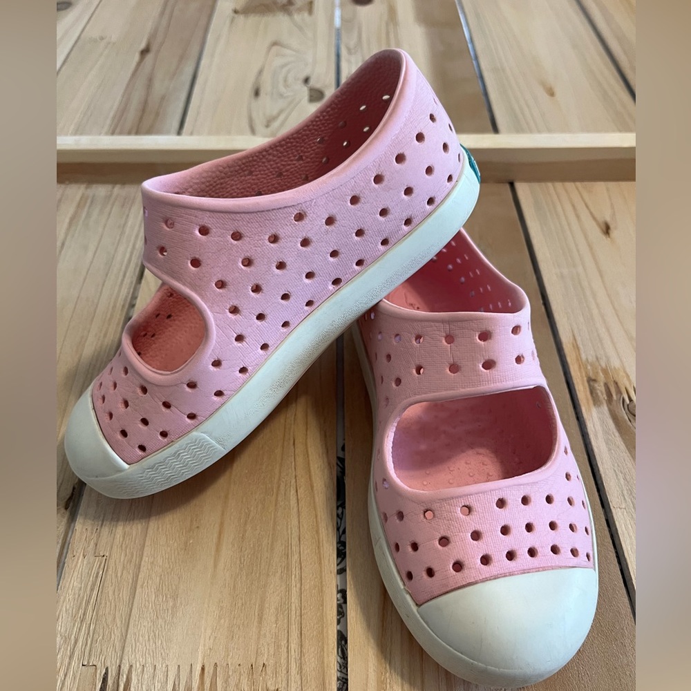 Pink Native size C10 PLAY condition